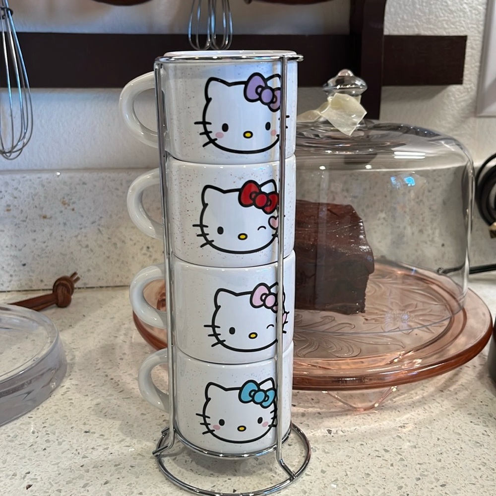 Hello kitty Brand New ๐ - Picture 2 of 2